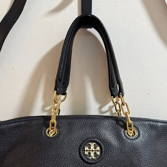 Tory Burch Black Leather Shoulder Bag with Gold Details - Picture 2 of 7